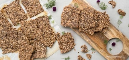Oppskrift på Helsprø knekkebrød – Vegetarmat.org